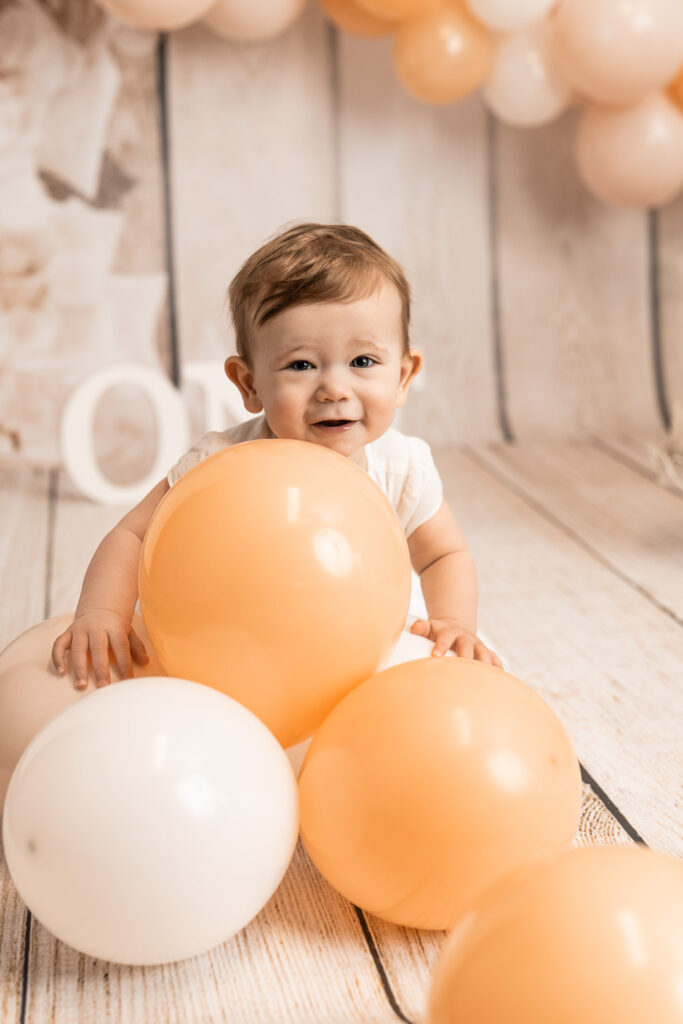 Babyfotografie Bamberg mt Luftballons